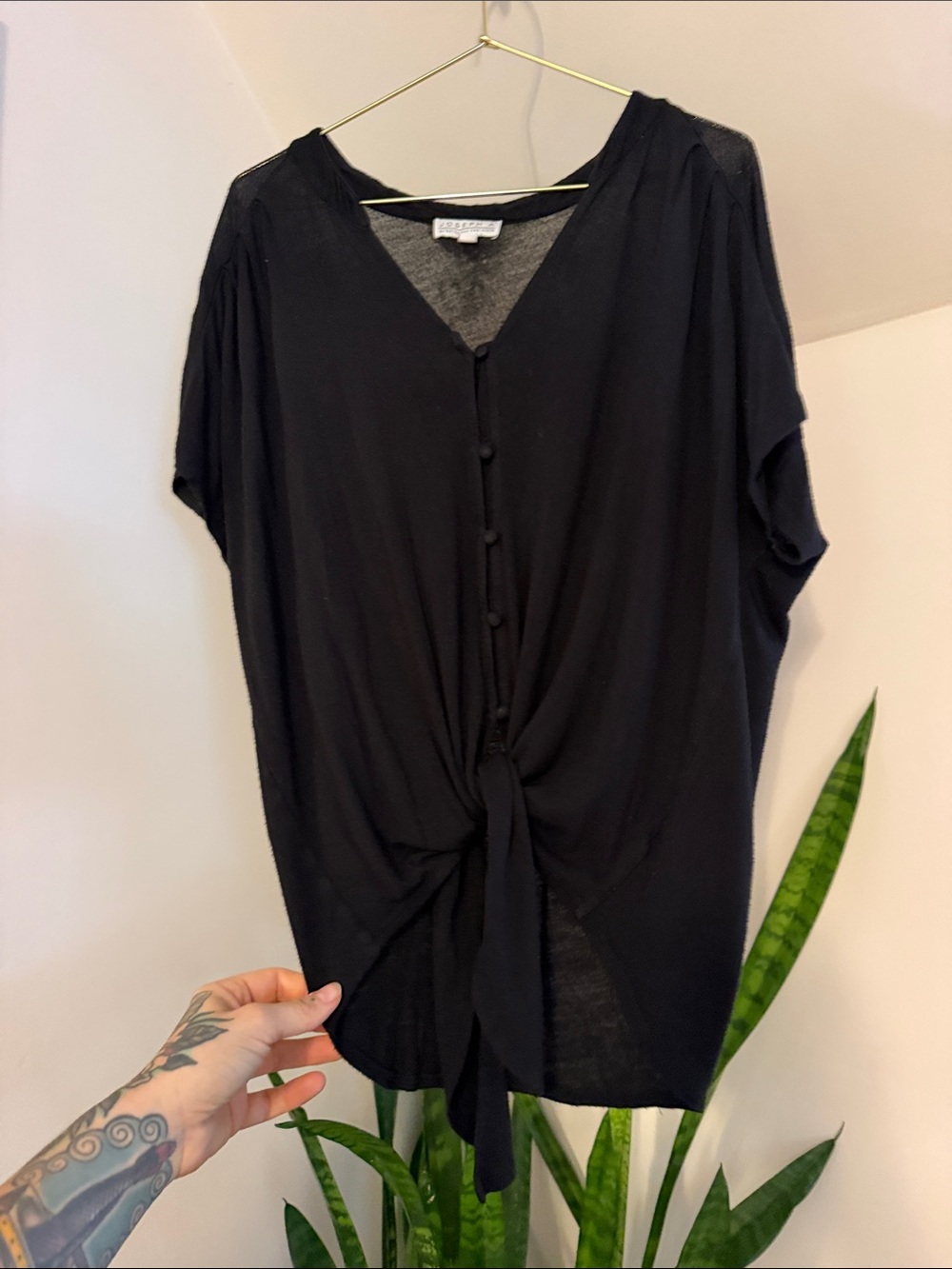 Joseph A Black Button-Front V-Neck Tie Blouse